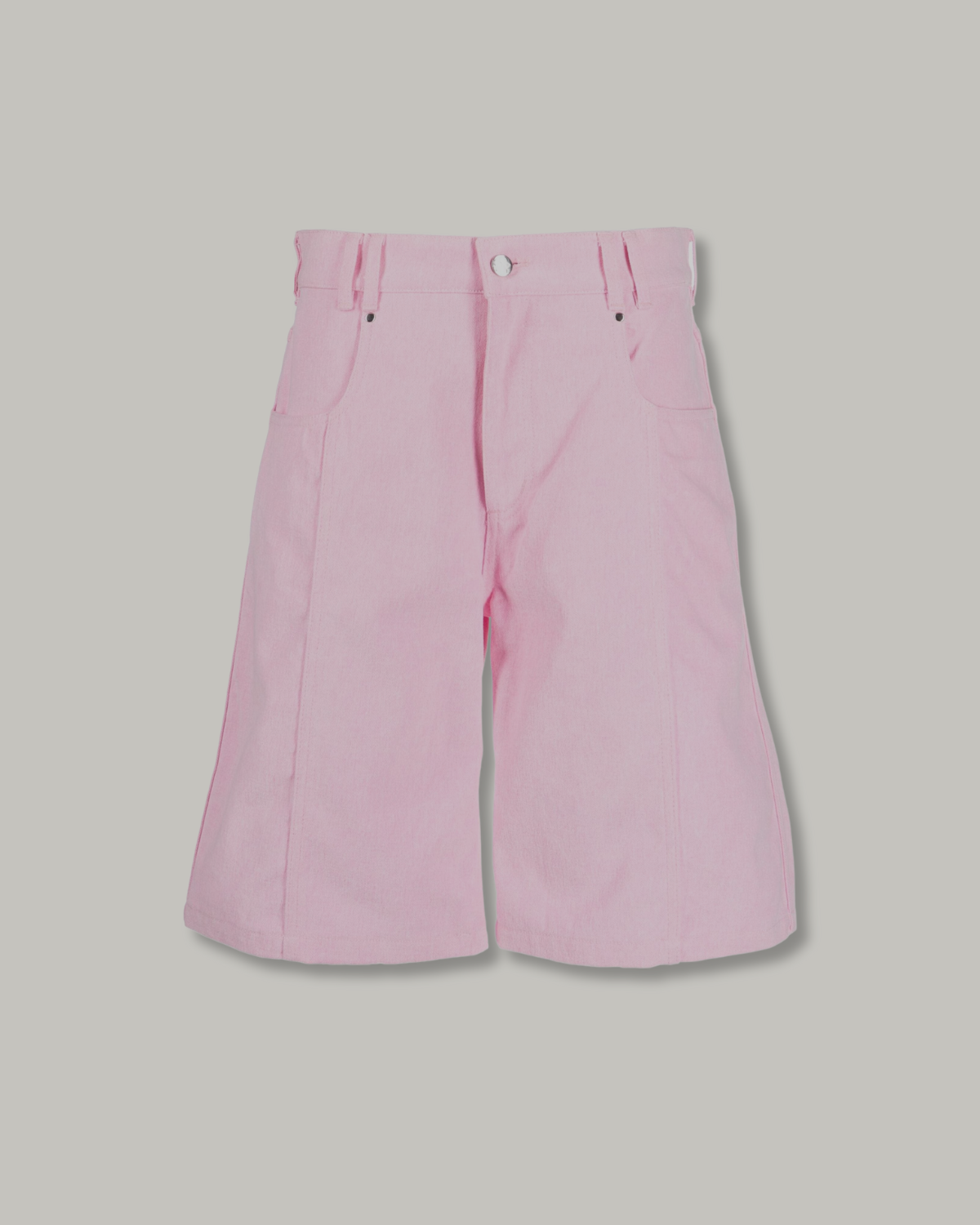 Light pink knee length shorts.